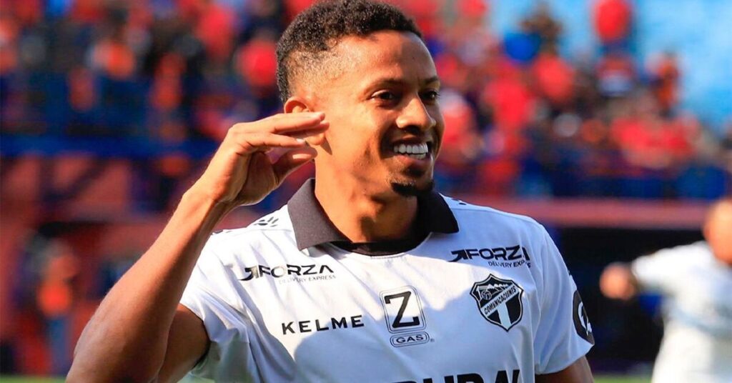 Este renombrado futbolista de origen colombiano y como quiere representar a Guatemala en la selección