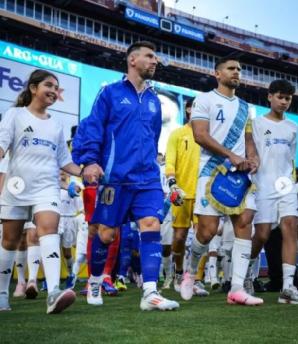 Messi y como la foto con el capitán de la selección de Guatemala causó polémica