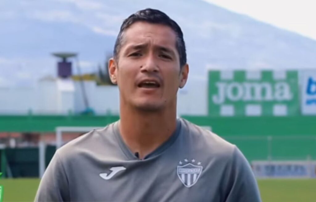 Néstor García Toma un Nuevo Rumbo