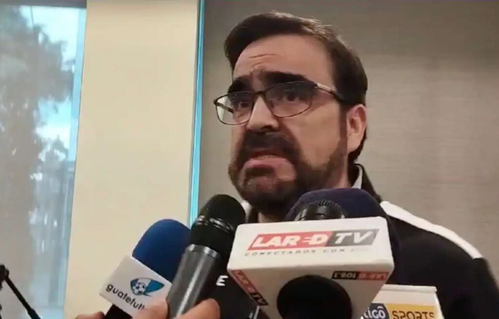 La posible salida de Juan García por la crisis interna