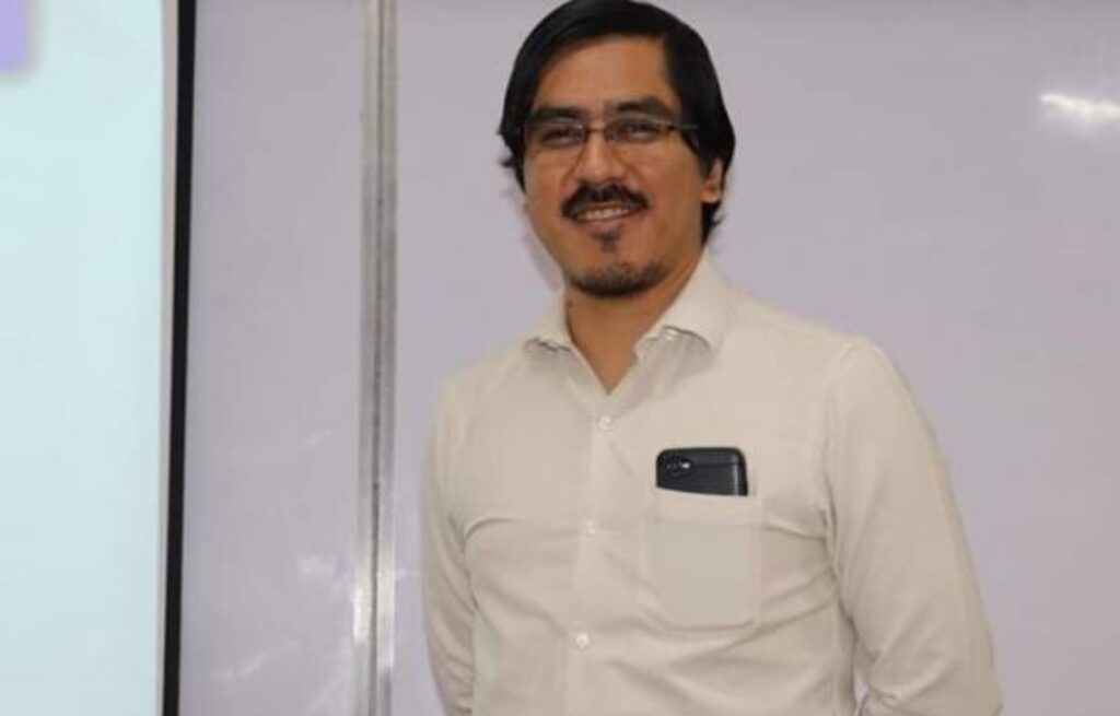 Rodrigo Sacahui, astrofísico guatemalteco, es galardonado con prestigioso premio a la investigación