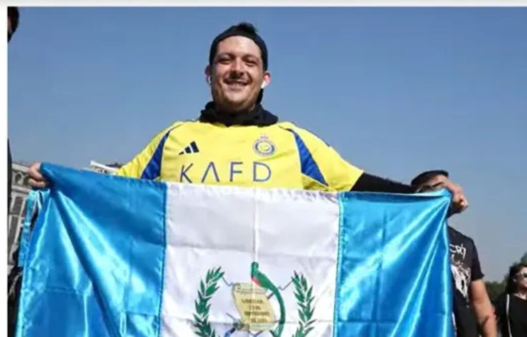 Cristiano Ronaldo destaca la bandera de Guatemala en su video oficial