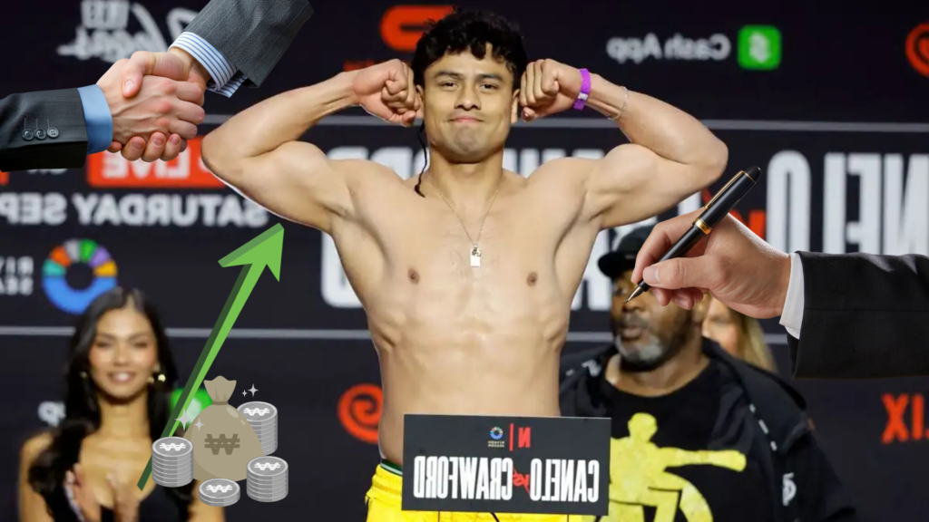 Léster Martínez levantando los brazos en el ring tras una victoria, símbolo de sus ingresos y crecimiento financiero en el boxeo.